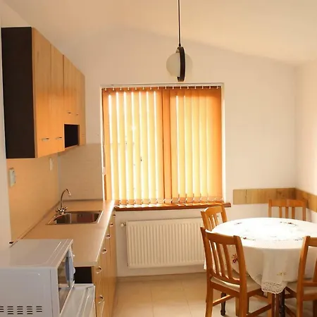 за гости диневи