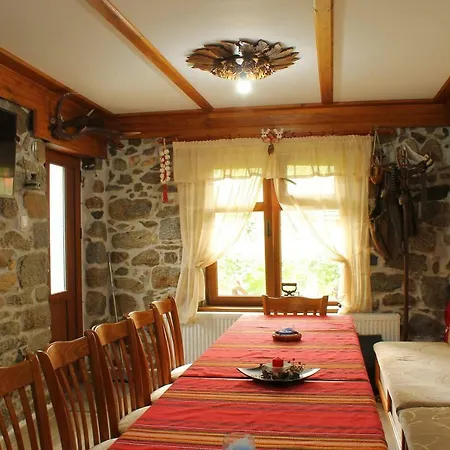 Maison d'hôtes за гости диневи Kalofer